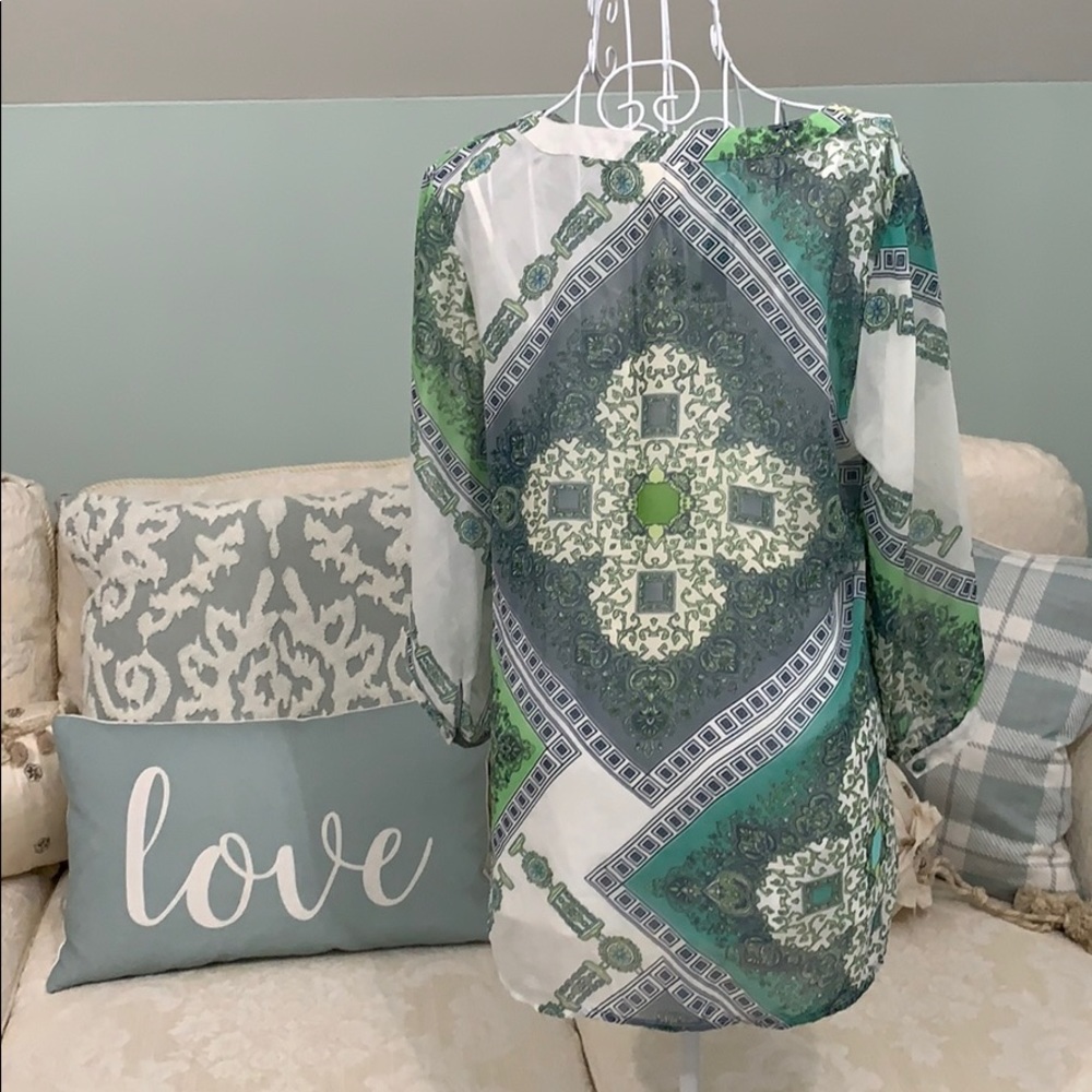A DIVA womens blouse with cami. - Picture 5 of 6